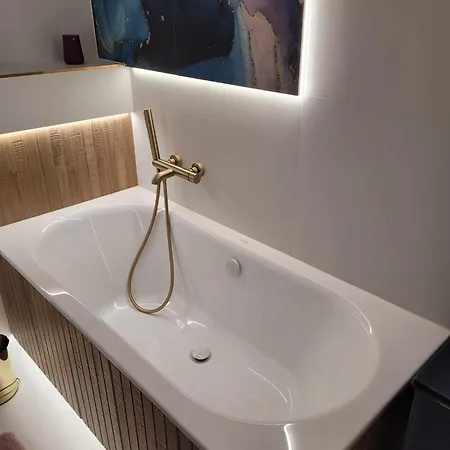 Apartament Cien Wiatru Z Wanna I Widokiem Na Jezioro Charzykowy